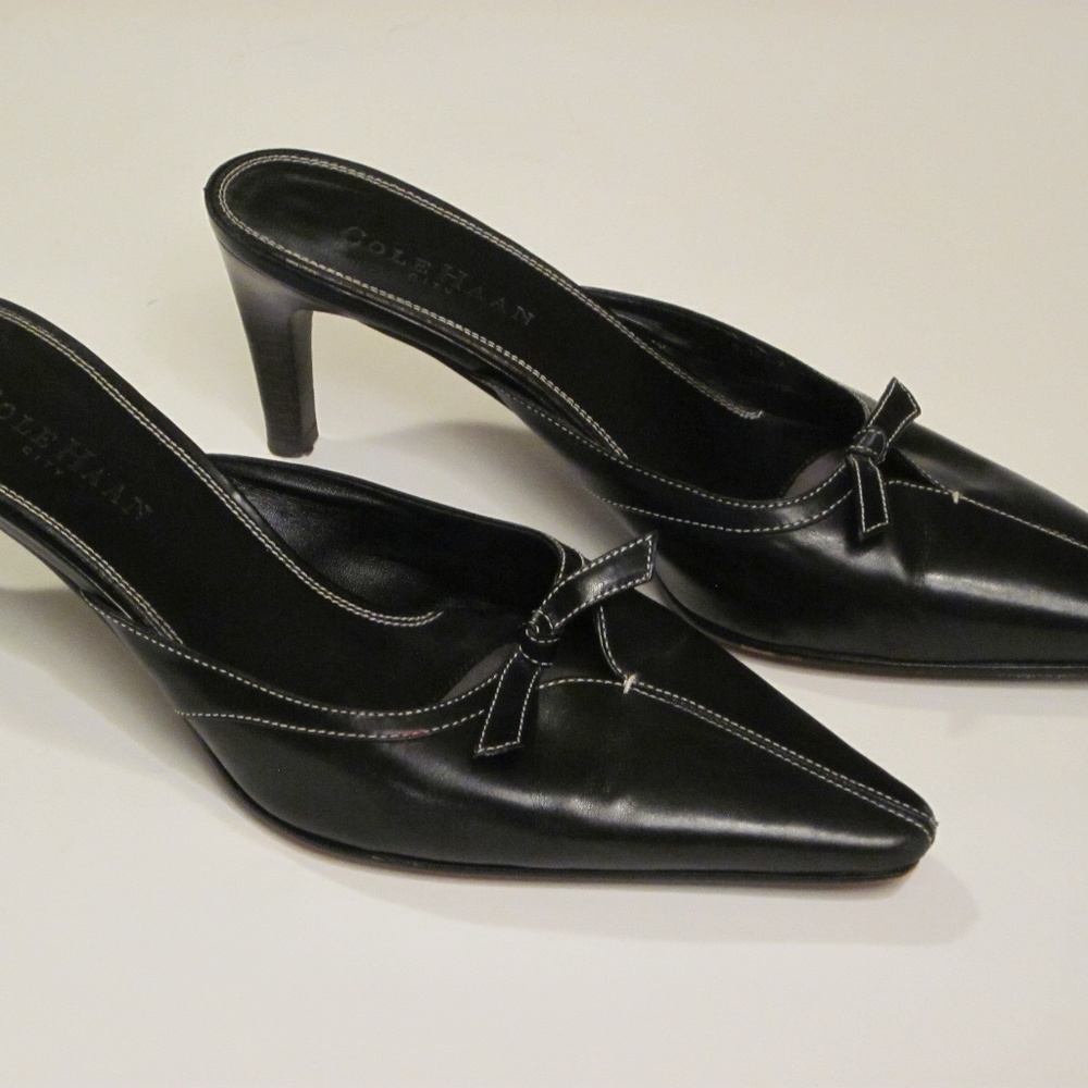 Cole Haan Black leather size 7B slip on heel